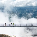 Glacier 3000 a attiré davantage de touriste cet été (archives). KEYSTONE/LAURENT GILLIERON